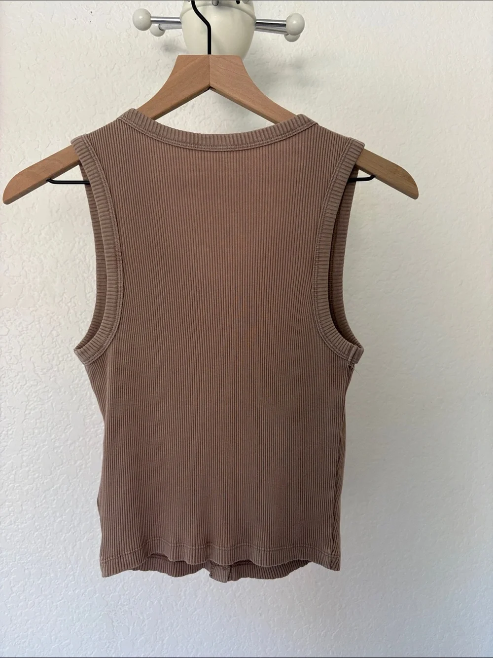 Gap button up tank - Picture 2 of 2